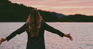 Cómo levantarse temprano con energía